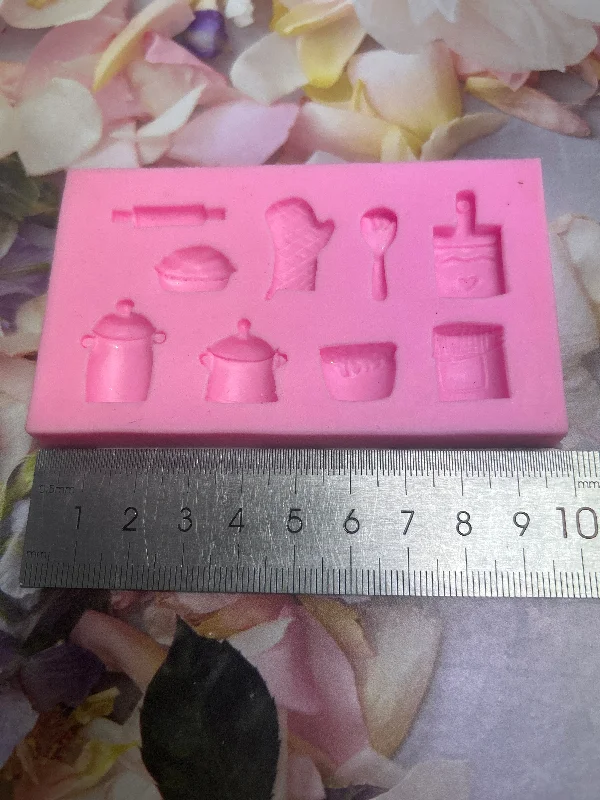 PRE LOVED Silicone Mould Baking