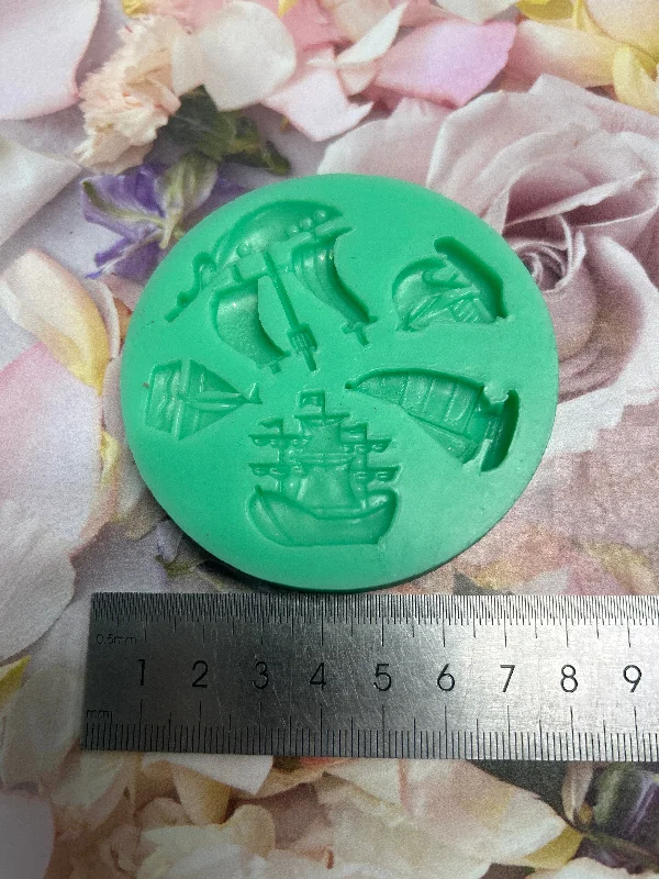 PRE LOVED Silicone Mould boat