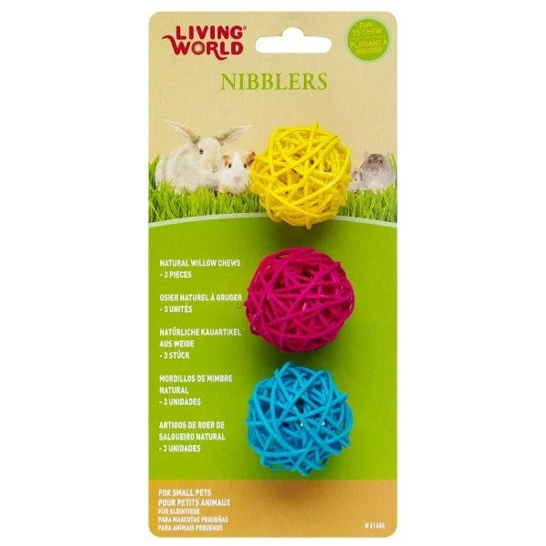 Living World Nibblers Willow Chew Balls for Small Animals